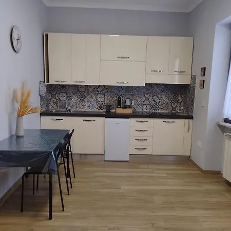 Apartamento La Casetta Tra Colosseo E Mare A 400m Dalla Metro Acilia