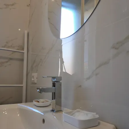 Apartamento La Casetta Tra Colosseo E Mare A 400m Dalla Metro Acilia
